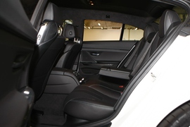 2013款宝马M6四门轿跑车上海试驾