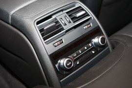 2013款宝马M6四门轿跑车上海试驾