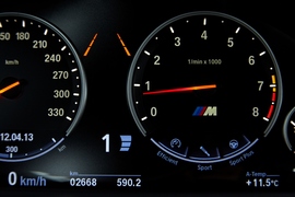 2013款宝马M6四门轿跑车上海试驾