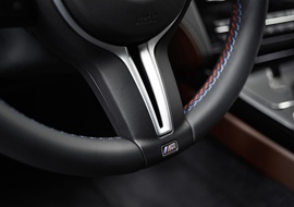 2013款宝马M6四门轿跑车上海试驾