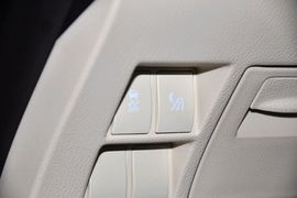 2013款比亚迪思锐1.5TID自动尊贵型