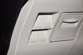 2013款比亚迪思锐1.5TID自动尊贵型