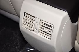 2013款比亚迪思锐1.5TID自动尊贵型