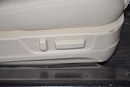 2013款比亚迪思锐1.5TID自动尊贵型