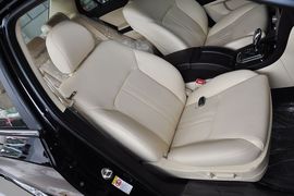 2013款比亚迪思锐1.5TID自动尊贵型