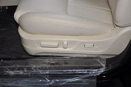 2013款比亚迪思锐1.5TID自动尊贵型