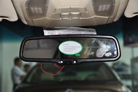 2013款比亚迪思锐1.5TID自动尊贵型