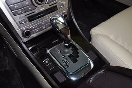 2013款比亚迪思锐1.5TID自动尊贵型