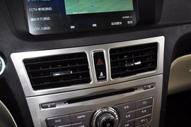 2013款比亚迪思锐1.5TID自动尊贵型