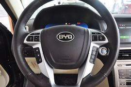 2013款比亚迪思锐1.5TID自动尊贵型