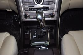 2013款比亚迪思锐1.5TID自动尊贵型