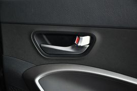 2013款现代全新胜达2.4GL自动前驱舒适型