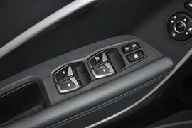 2013款现代全新胜达2.4GL自动前驱舒适型