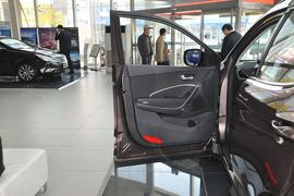 2013款现代全新胜达2.4GL自动前驱舒适型