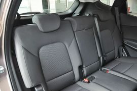 2013款现代全新胜达2.4GL自动前驱舒适型