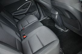 2013款现代全新胜达2.4GL自动前驱舒适型