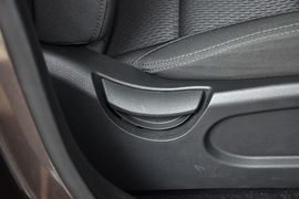 2013款现代全新胜达2.4GL自动前驱舒适型