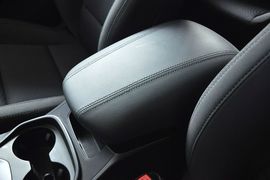 2013款现代全新胜达2.4GL自动前驱舒适型