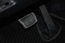2013款现代全新胜达2.4GL自动前驱舒适型