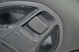 2013款现代全新胜达2.4GL自动前驱舒适型