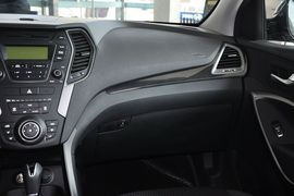 2013款现代全新胜达2.4GL自动前驱舒适型