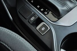 2013款现代全新胜达2.4GL自动前驱舒适型