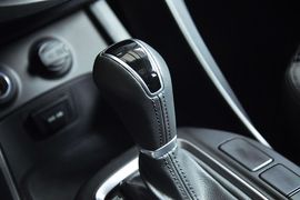 2013款现代全新胜达2.4GL自动前驱舒适型