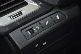 2013款现代全新胜达2.4GL自动前驱舒适型