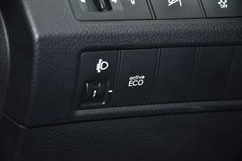 2013款现代全新胜达2.4GL自动前驱舒适型