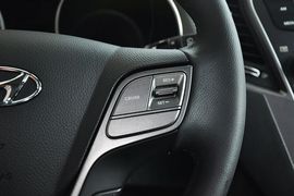 2013款现代全新胜达2.4GL自动前驱舒适型