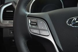 2013款现代全新胜达2.4GL自动前驱舒适型