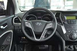2013款现代全新胜达2.4GL自动前驱舒适型