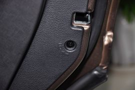 2013款现代全新胜达2.4GL自动四驱舒适型