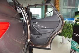 2013款现代全新胜达2.4GL自动四驱舒适型