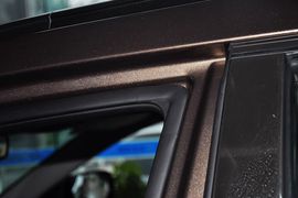 2013款现代全新胜达2.4GL自动四驱舒适型
