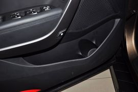 2013款现代全新胜达2.4GL自动四驱舒适型
