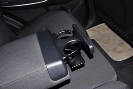 2013款现代全新胜达2.4GL自动四驱舒适型