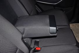 2013款现代全新胜达2.4GL自动四驱舒适型