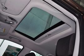 2013款现代全新胜达2.4GL自动四驱舒适型
