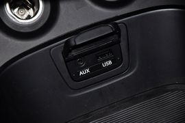 2013款现代全新胜达2.4GL自动四驱舒适型