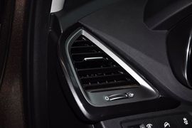 2013款现代全新胜达2.4GL自动四驱舒适型