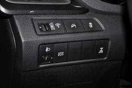2013款现代全新胜达2.4GL自动四驱舒适型