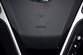 2013款现代全新胜达2.4GL自动四驱舒适型