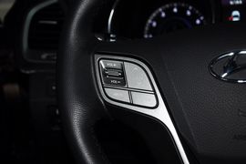 2013款现代全新胜达2.4GL自动四驱舒适型