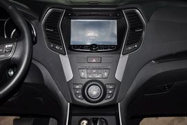 2013款现代全新胜达2.4GL自动四驱舒适型