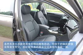 2013款起亚新凯尊