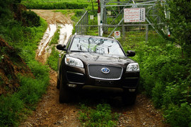 2013款华泰宝利格对比江淮瑞风S5/陆风X5