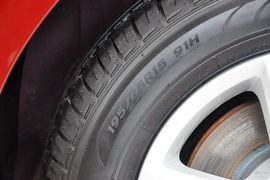 2013款大众朗行1.6L手动风尚型
