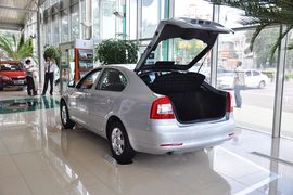 2013款斯柯达明锐1.6L自动逸致版