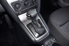 2013款斯柯达明锐1.6L手自一体逸致版